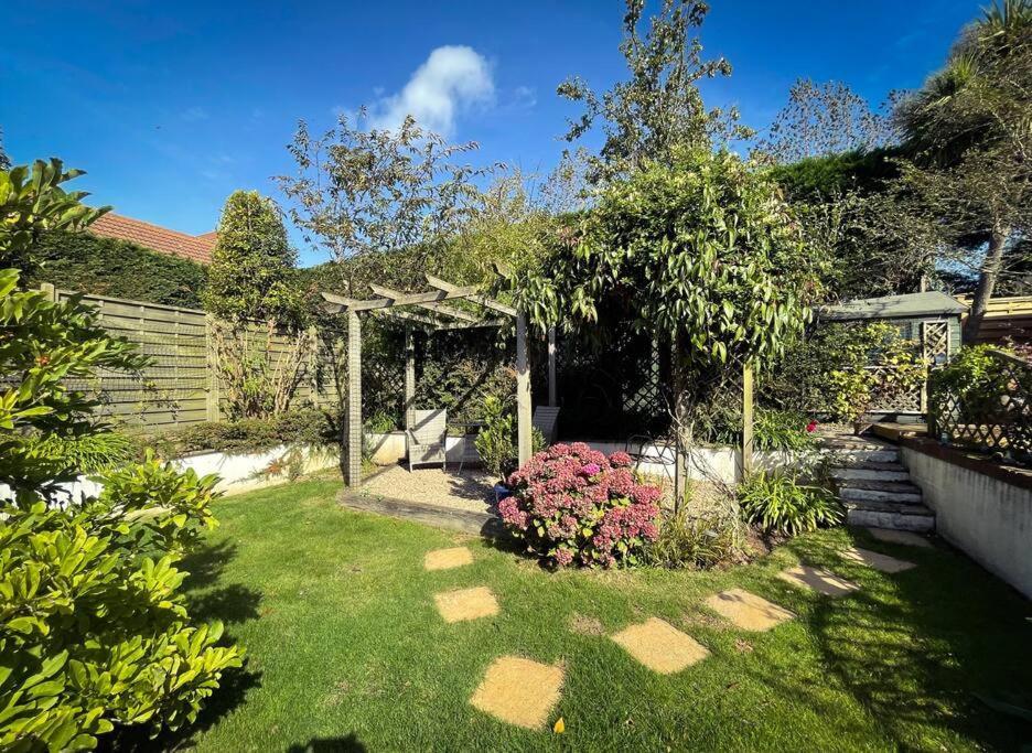 St Mary Country Cottage With Private Garden Close To Beach מראה חיצוני תמונה
